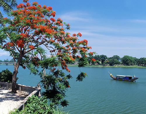 HUE FULL DAY CITY TOUR from 37 USD/person only
